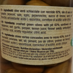 Olive verdi alla Calabrese schiacciate con nocciolo