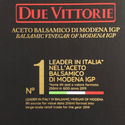 Acetaia di Famiglia Due Vittorie: Balsamic Vinegar of Modena PGI Oro with Oak barrel 3 lt