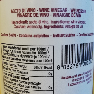White Wine Vinegar aged in fine wooden barrels